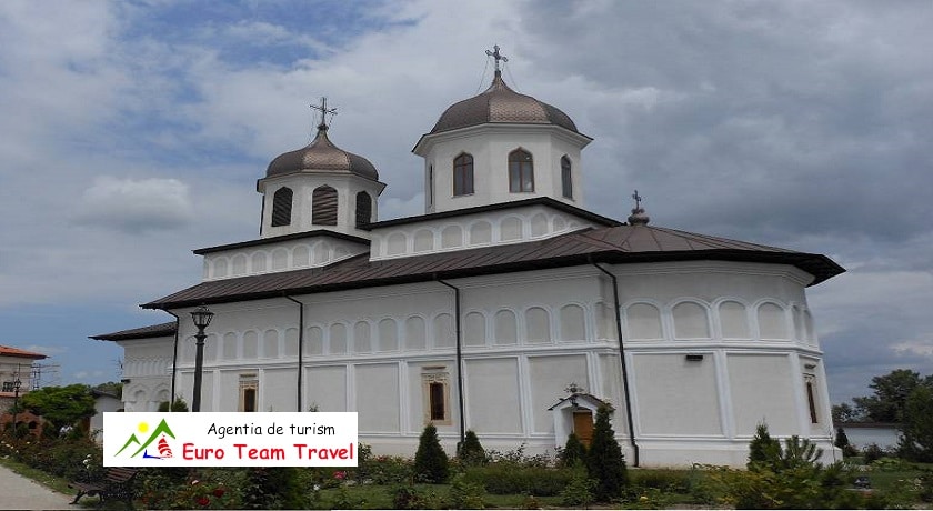 Biserica Brancoveneasca Potlogi – Obiective Turistice Romania